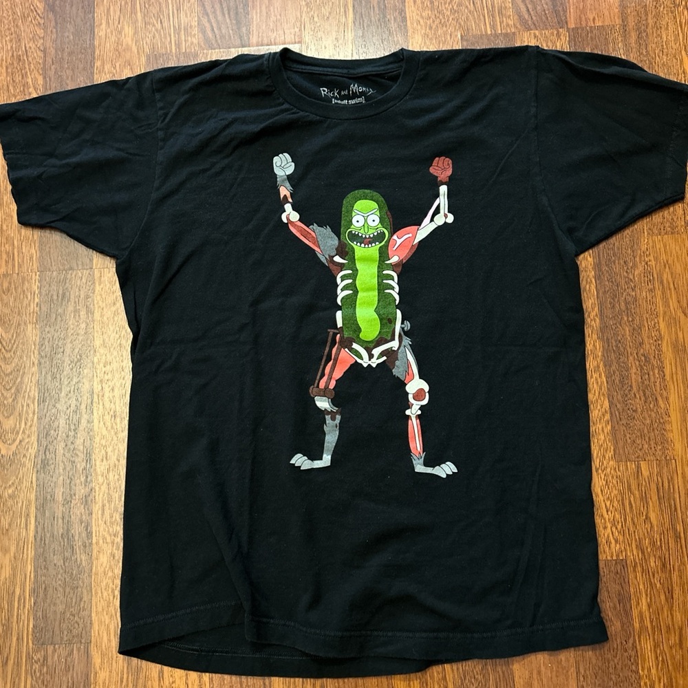 Ripple Junction Rick & Morty Pickle Rick Graphic Tshirt Size Large Cartoon Funny